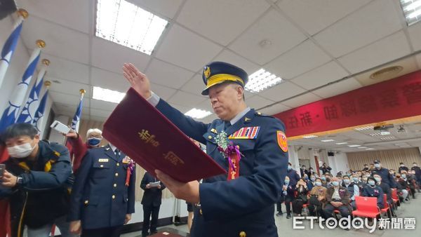 ▲基隆港務警察總隊長交接 警政委員黃勢清：以鄰風紀案為鑑。（圖／記者郭世賢翻攝）