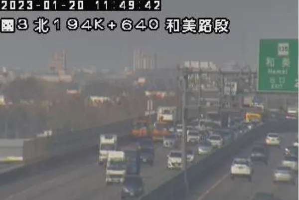 ▲▼      國3南下194.1公里追撞事故       。（圖／翻攝高速公路1968）