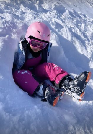 ▲曾馨瑩曬出三個孩子的滑雪影片。（圖／翻攝自Instagram／hsin_ying_tseng）