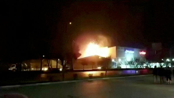 ▲▼ 伊朗一間軍工廠28日深夜遭到無人機攻擊。（圖／路透）