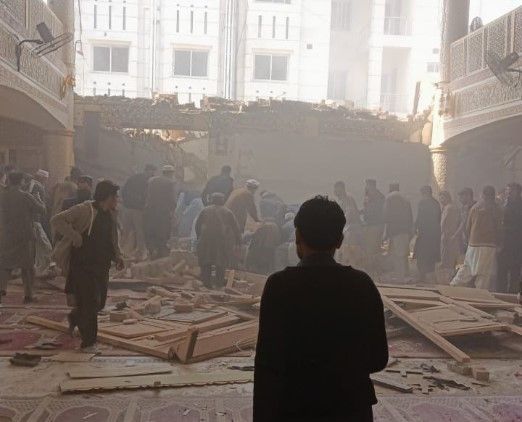 ▲▼巴基斯坦清真寺發生大爆炸。（圖／翻攝自推特）