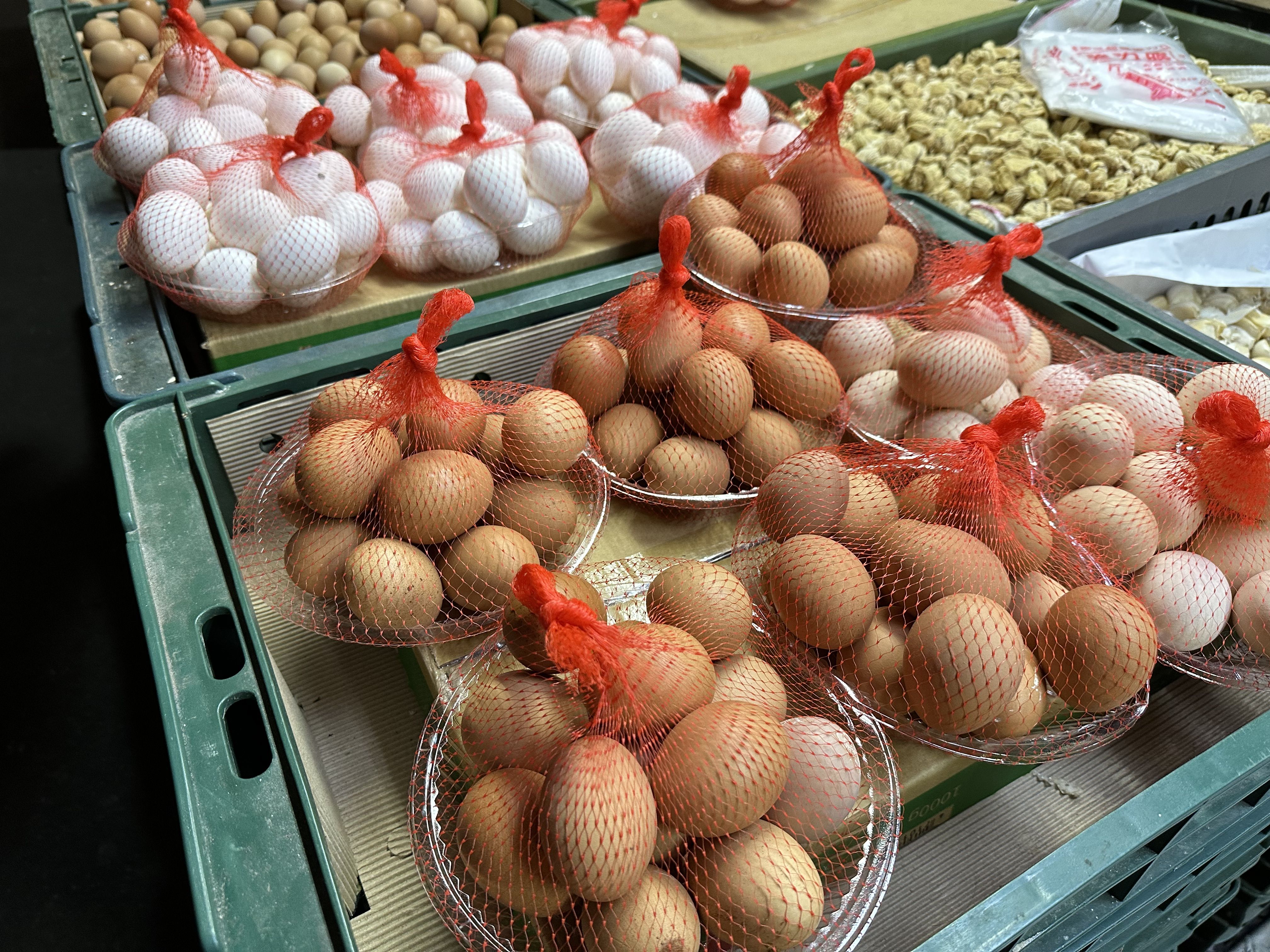 ▲▼雞蛋,蛋價,通膨,傳統市場,菜市場。（圖／記者謝盛帆攝）