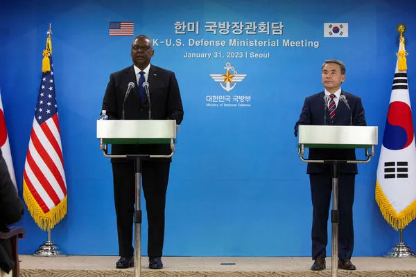 ▲▼美國國防部長奧斯汀31日在首爾與南韓國防部長李鍾燮舉行會談。（圖／路透）