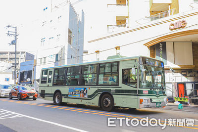 京都市公車、二條城明年改「雙重票價」 遊客車資為市民1.8倍