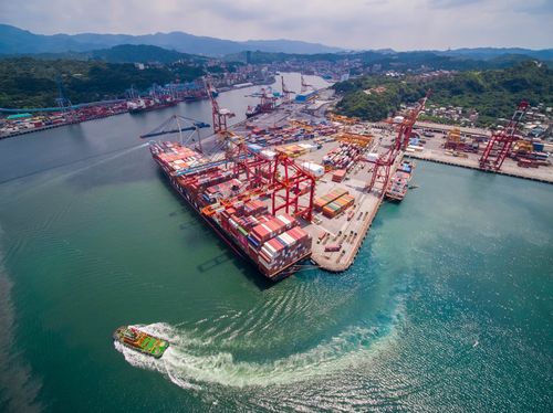 減班與天候因素讓航班秩序混亂　運價波動性也大幅提高