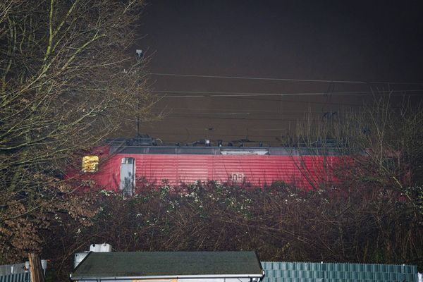 ▲▼德國西北部小鎮雷克林豪森（Recklinghausen）發生火車撞人。（圖／美聯社）
