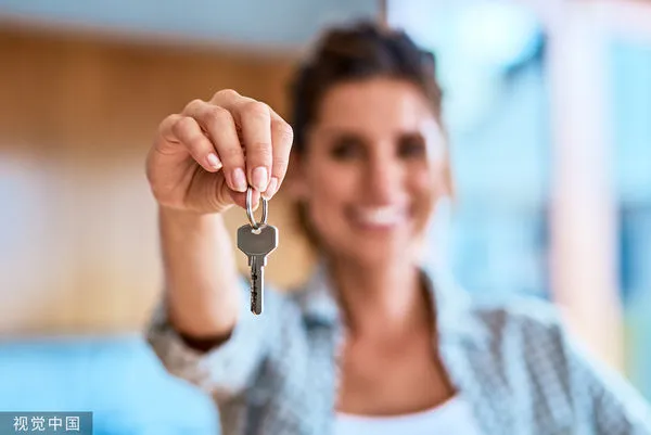 ▲▼搬家,住房,鑰匙,女性。（圖／CFP）