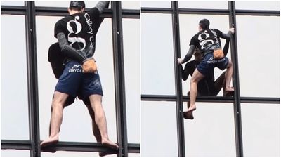 真蜘蛛人！22歲男「徒手攀登摩天大樓」　赤腳爬玻璃外牆超驚險
