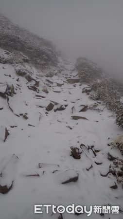 ▲▼雪山步道9.7公里以上開始有積雪。（圖／張又方提供）