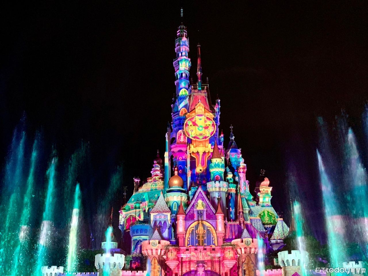 嘉義|迪士尼全新光雕！還能走進城堡拍照　「冰雪奇緣園區」年底前完工 | ETtoday旅遊雲 | ETtoday新聞雲