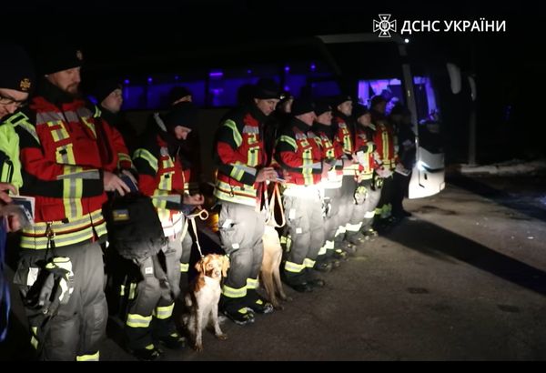 烏克蘭搜救團隊出發土耳其。（圖／翻攝自ДСНС України）