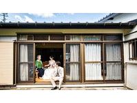 婚攝讚「拍得最棒的一張」！阿嬤代替雙親養大孫女　她揪尪一起回老家拍婚紗