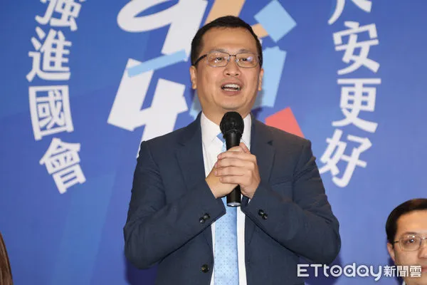 ▲▼羅智強宣布參選台北市大安區立委 。（圖／記者黃克翔攝）