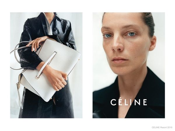 Phoebe Philo在Céline的10年被視為最精華、璀璨的時期，利用簡約的實用主義樹立品牌幹練的都會女子形象（圖／翻攝自Céline官網）