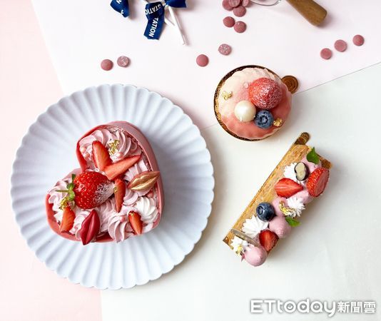 ▲馥漫麵包花園_心動寶盒、愛慕、莓好一刻(左至右)。（圖／業者提供）