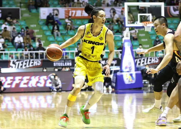 ▲▼新北國王戴維斯,楊敬敏,林書緯。（圖／新北國王提供）