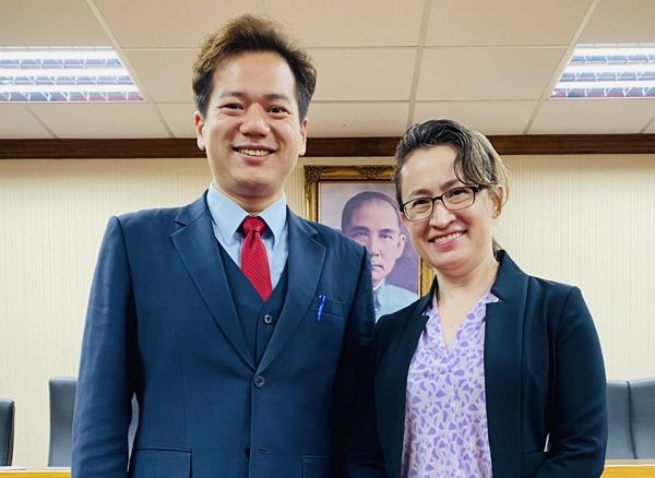 ▲▼邱臣遠與蕭美琴。（圖／趙天麟辦公室提供）