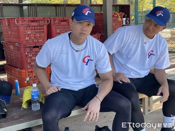 ▲胡智為（右）與江少慶（左）。（圖／記者楊舒帆攝）