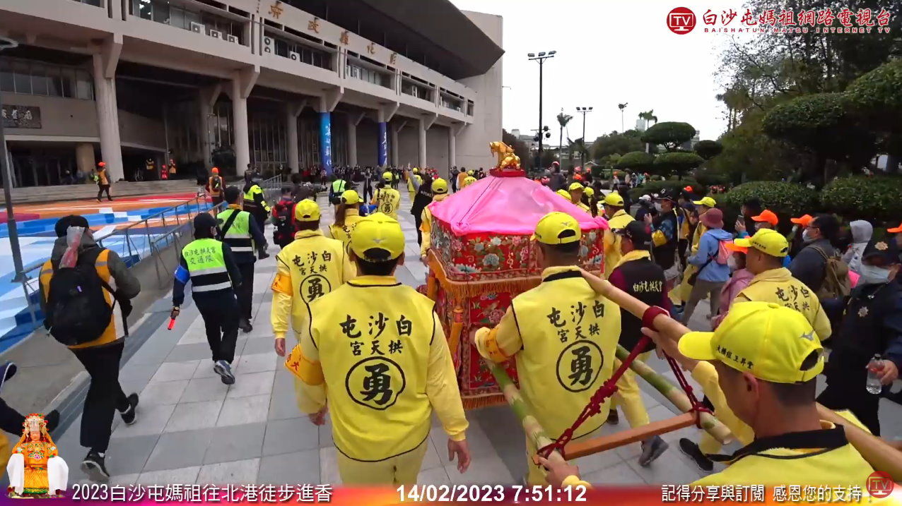 快訊／白沙屯媽祖停駕彰化縣府　香燈腳狂問「她」人咧？（圖／白沙屯媽祖網路電視台授權）