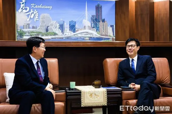 ▲鴻海集團成員來拜訪陳其邁市長            。（圖／記者吳奕翻攝）