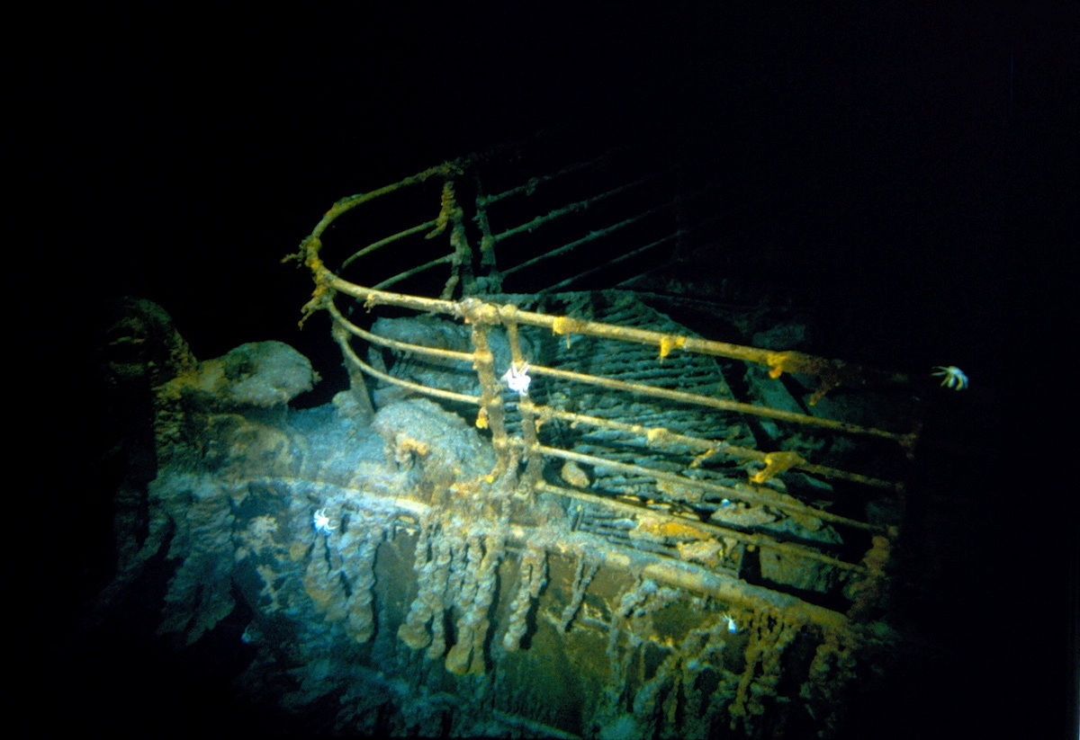▲▼「伍茲霍爾海洋研究所」（WHOI）首度公開當年第一次探勘鐵達尼號的錄影畫面。（圖／路透）
