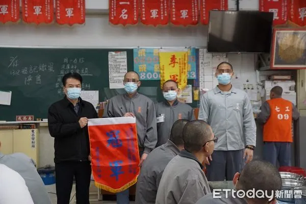 ▲雲林第二監獄辦理魔術方塊比賽。（圖／記者蔡佩旻翻攝）