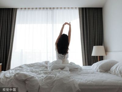睡醒別急著鋪床！　英研究揭「不折被子」有益健康