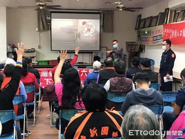 ▲東港警分局東港下廍里交安等宣導             。（圖／記者陳崑福翻攝，下同）