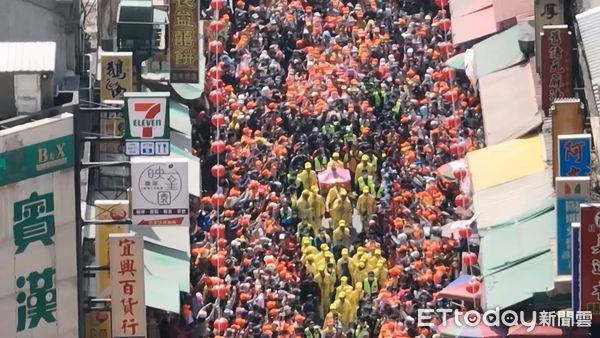 ▲▼白沙屯媽祖遶境北港朝天宮空拍 。（圖／記者林振民攝）