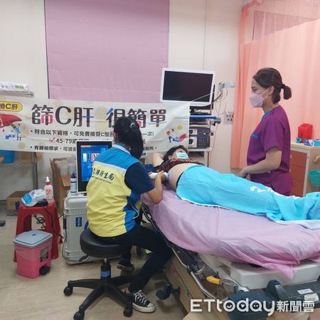 ▲▼台東縣衛生局呼籲，符合高風險因子民眾請勇敢接受無痛肝臟超音波掃描。（圖／台東縣政府提供，下同）