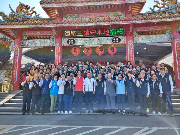 ▲侯友宜赴新店太平宮參拜 深耕地方公益不遺餘力。（圖／新北市民政局提供）