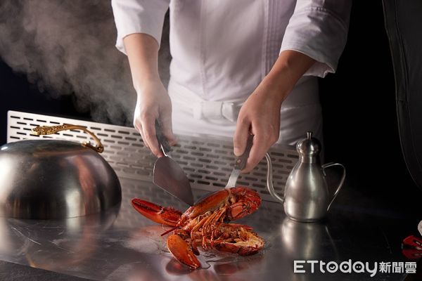 ▲「夏慕尼」則推出「波士頓龍蝦」，鐵板乾煎輔以簡單調味，品嚐大海鮮甜滋味。（圖／王品提供）