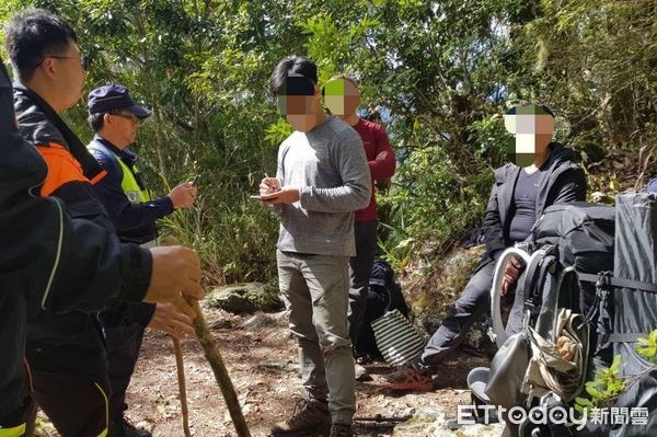 ▲登山客未下山失聯，警消上山搜救順利尋回。（圖／記者楊漢聲翻攝）