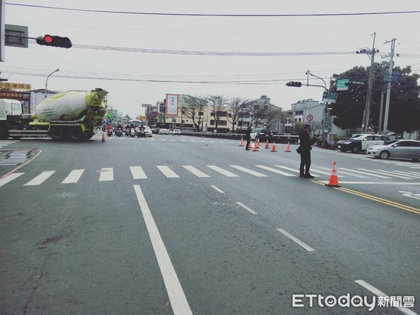 ▲▼             台南市安南區今(20)日中午12時許發生死亡車禍。（圖／記者林悅翻攝）