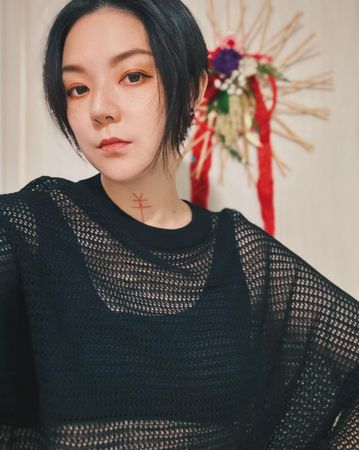 ▲歐陽靖自嘲「我的斷捨離都很暴力」。（圖／翻攝自Instagram／imginoy）