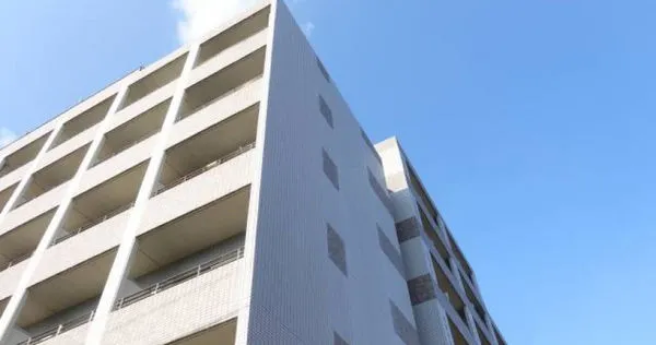 網友爆料高雄一名房仲阿姨專門挑有錢阿伯下手。（示意圖／翻攝自photoAC）