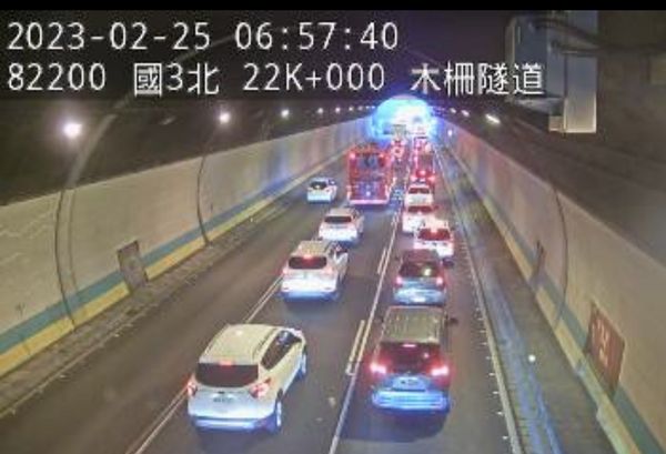 ▲▼228連假首日清晨國道多處路段就出現塞車。（圖／高公局）