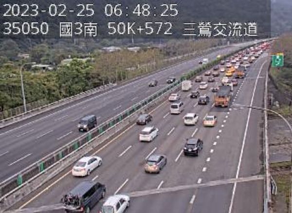 ▲▼228連假首日清晨國道多處路段就出現塞車。（圖／高公局）