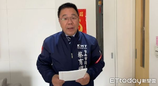 ▲台南學甲88槍槍擊案主嫌洪政軍、槍手孔祥志在逃亡108天後，在大陸落網，刑事局將2嫌押解回台，謝龍介對台南市警局長廖宗山的辦能力十分肯定 。（圖／記者林悅翻攝，下同）