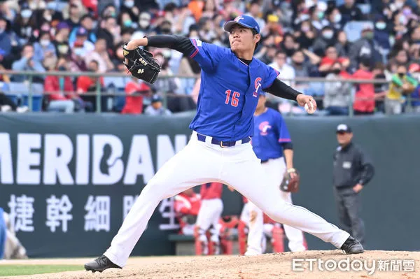 ▲▼2023WBC經典賽中華隊王維中。（圖／記者李毓康攝）