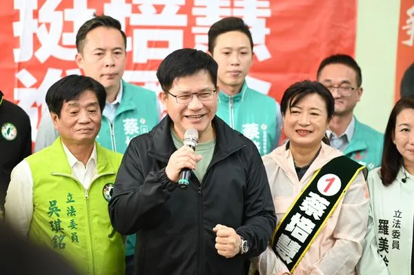 ▲▼林佳龍輔選蔡培慧。（圖／蔡培慧競選辦公室提供）