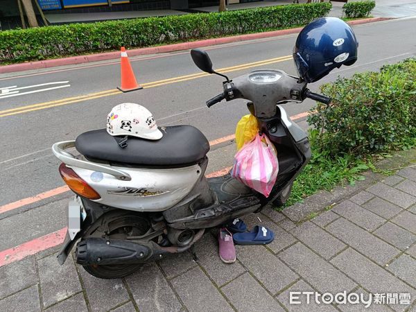 ▲▼盧男騎乘的機車             。（圖／記者陳以昇翻攝）