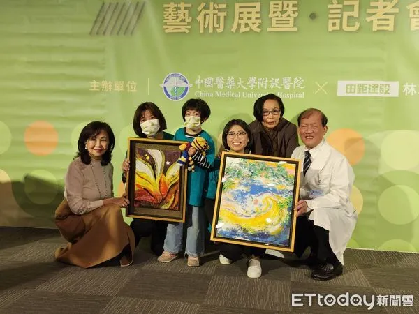 ▲愛不罕見！在畫中看見生命力，中國附醫罕病藝術展登場。（圖／記者游瓊華攝）