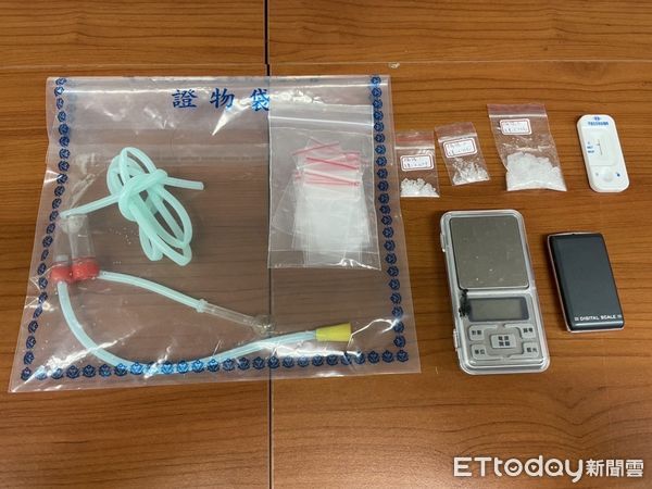 ▲梁嫌因在北市醫院院區、停車場販毒遭警方逮捕並起獲安毒等贓證物。（圖／記者張君豪翻攝）