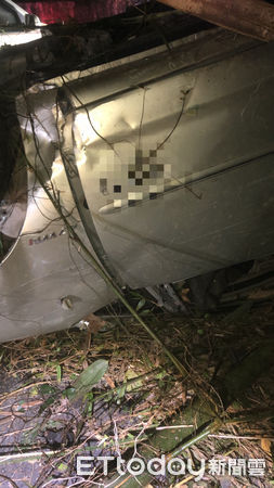 ▲▼奮起湖小客車衝下山。（圖／記者翁聖勳翻攝）