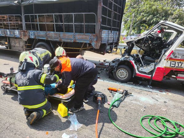 ▲彰化和美發生死亡車禍。（圖／彰化縣消防局提供）