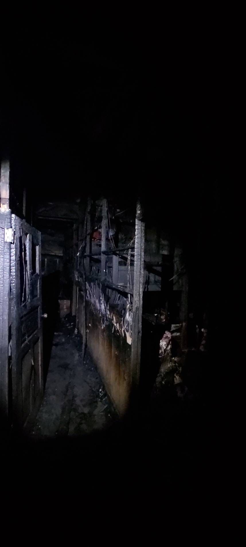 ▲▼台中后里透天厝大火。（圖／民眾提供）