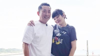 屈中恆赴陸被抵制…返台幫老婆便當店「跑外送」　風波後首露面！