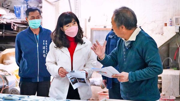 ▲鶯歌陶瓷工藝園區增打卡地標 2大牆面美化、5處導覽標誌趕工。（圖／新北市經發局提供）