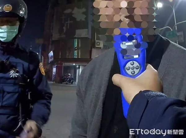 ▲台南市警察局3日起連續執行執行4天之取締酒後駕車工作，台南市警二分局查獲酒後駕車5件，違法送辦4人、違規裁罰1人、毒品案1件1人、通緝犯1人，有效維護轄區安全環境。